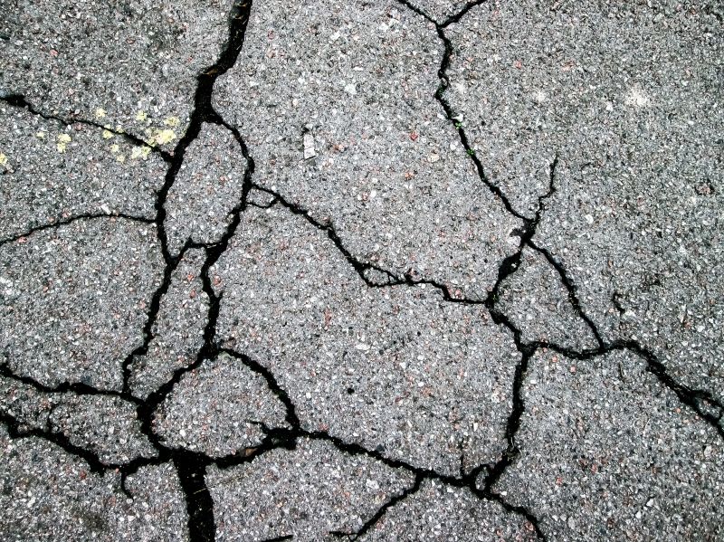 Asphalt Crack Sealing in Miami Dade County, FL