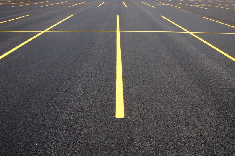 Asphalt Parking Lot Sealing in Tampa, FL
