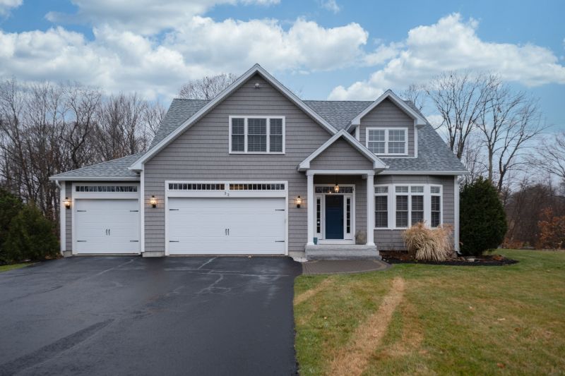 Tar Driveway Sealing in Grand Rapids, MI